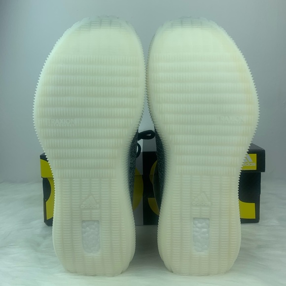 Adidas PureBOOST Trainer Men’s Shoe - Picture 3 of 7